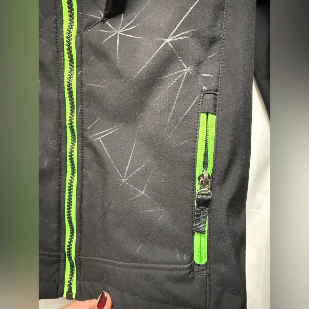 ZeroXposur Black Jacket with Neon Green Highlights 8 Boys  0135